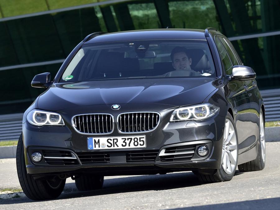  BMW 520d Touring 2013 года  (фото 16 из 17)